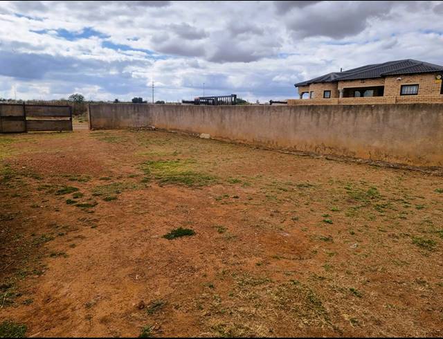 2 BEDROOM HOUSE FOR SALE IN EVATON WEST